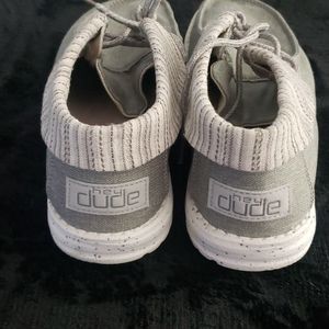 Hey dudes! Size 8